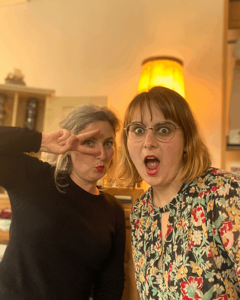 Adeline et Chloé papier ananas