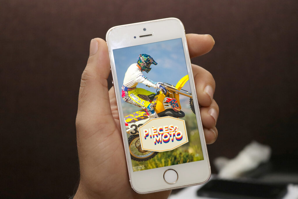 Logo pièces 2 moto papier ananas vintage