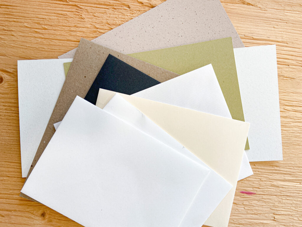 choix des papiers dans une identité de marque